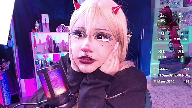toky_doll webcam