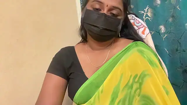 Tanuja-Sexy webcam
