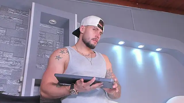 dominic_de_luca webcam