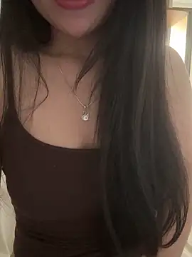 Lilyy_babyy webcam