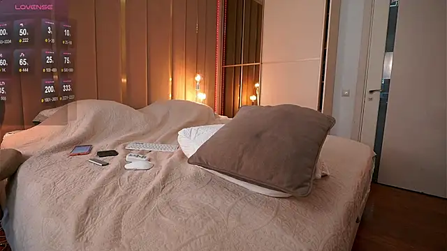 oh_juliee_ webcam