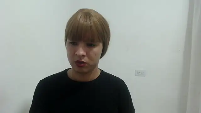 estefania224 webcam