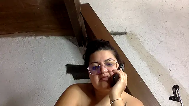 Velvetshadow_48 webcam