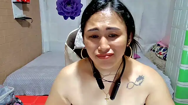Filipina_Desire webcam