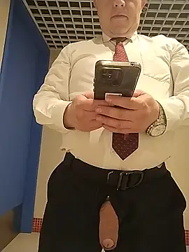 bigcristh79 (Ask my age) - Down pants