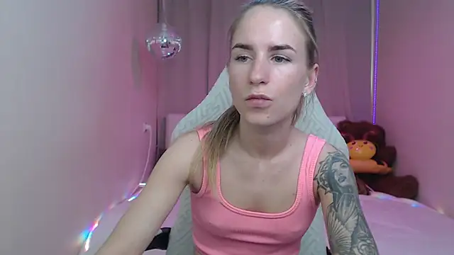 DeboraHorny webcam