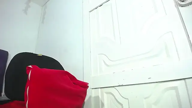 Squirter_pussybomb webcam