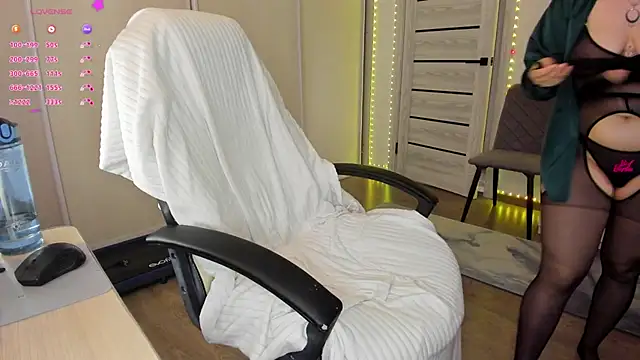 Ophelia_mm webcam