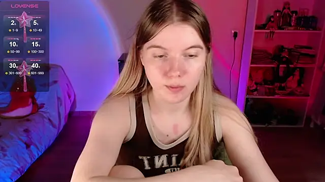 Strawberry_juli webcam