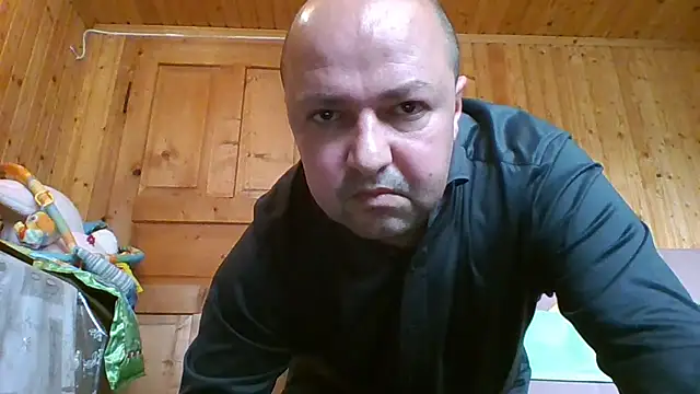 Luceriusbigass webcam