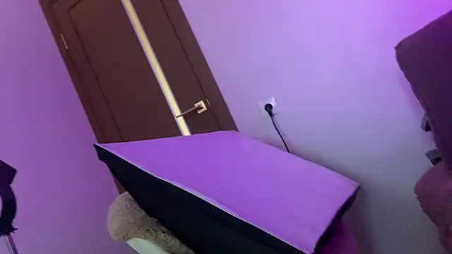 CharlotteKiss_ webcam