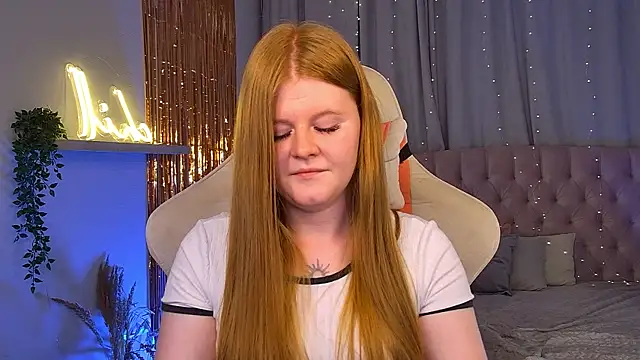 JessicaEmber webcam