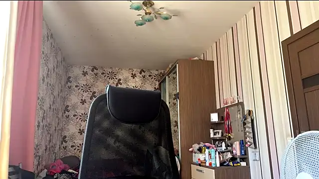 EllieNorth webcam