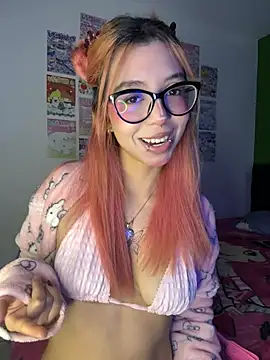 valen-foxx1 - Valen-Foxx1's free webcam