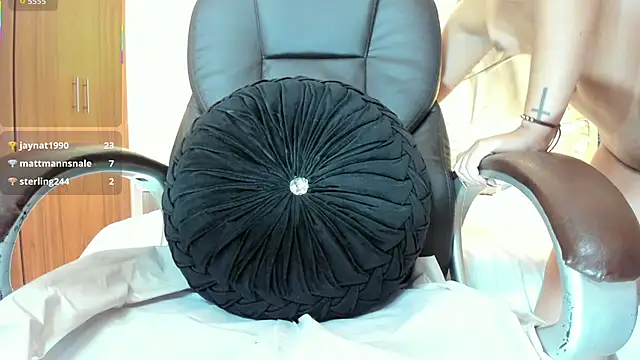 Natasha_Kiim_ webcam
