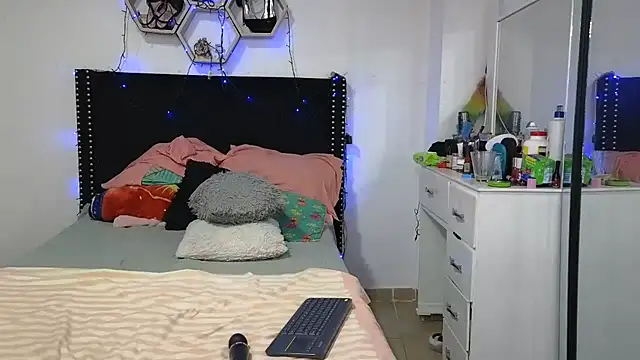 charlotte_077 webcam