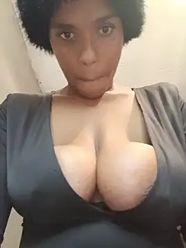 SexySlenderLexy webcam