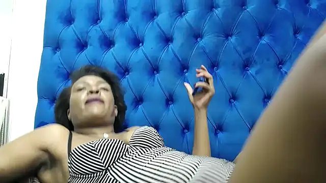SpicyQueenxxxx webcam