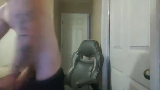 Huntzg23 webcam