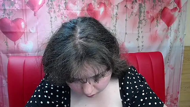 NeonilaLisova webcam