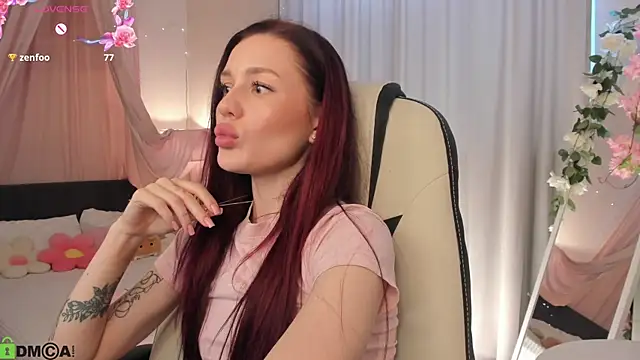 Aria_Mila webcam