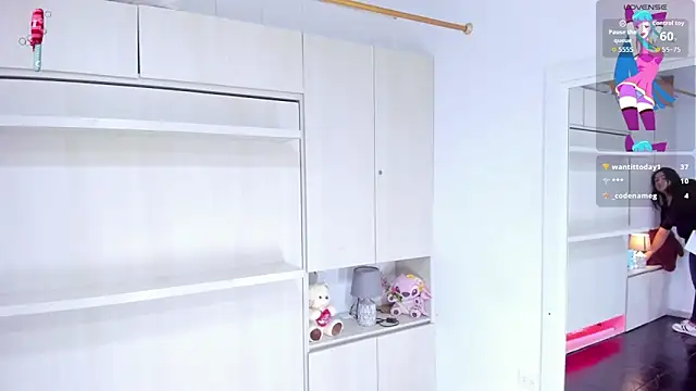 LilyWhitney webcam