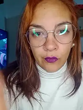 kuramaqueen webcam