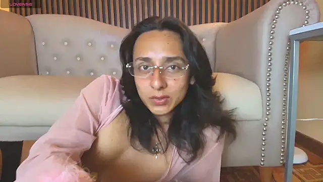 Elisasue webcam