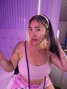 ManuelaVeeleez webcam