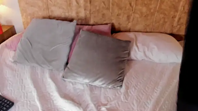 ariel__bennett webcam