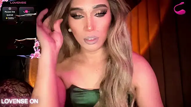 Lo_la_69 webcam