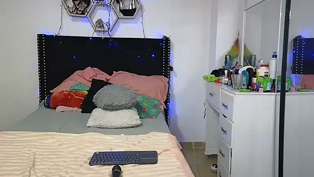 charlotte_077 webcam