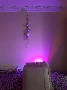 LunaBlaise webcam