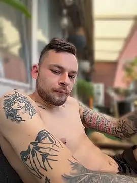 inkeddenis webcam