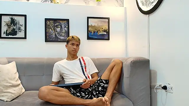 gold_boys - GOLD_BOYS's free webcam - UK Sex Cams