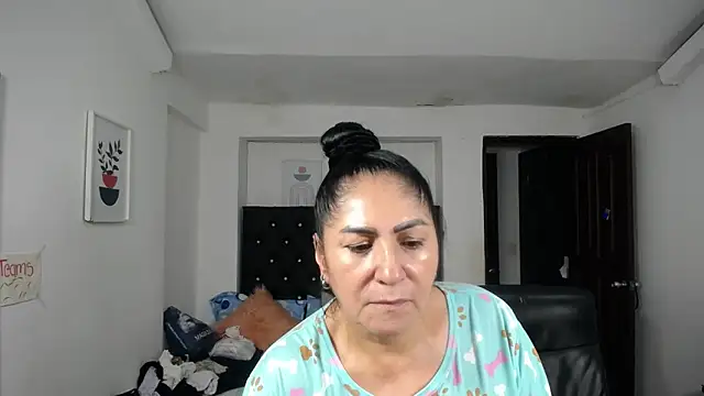mature_bigboobs10 webcam
