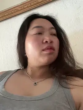 Nhung584 webcam