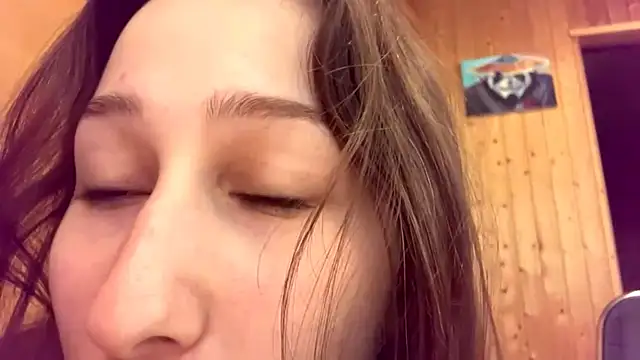 VickieKush webcam