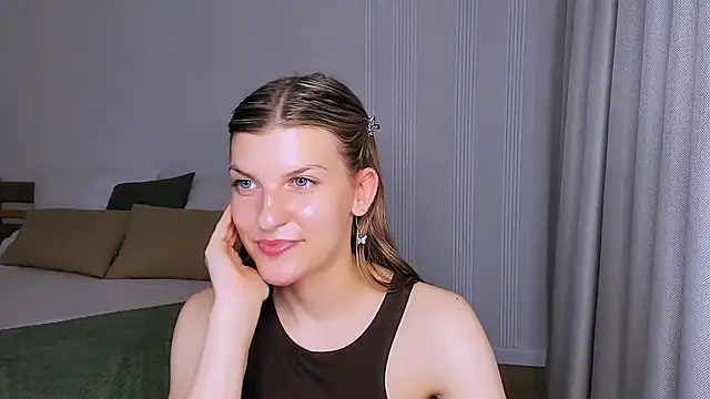 AnnaThorne webcam