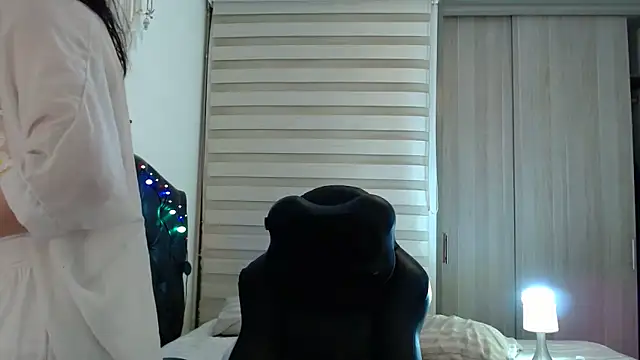 gooddes303salome webcam