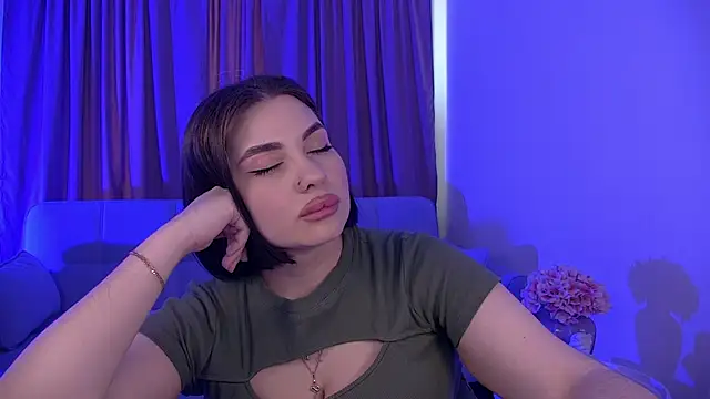 AdrianaToress webcam