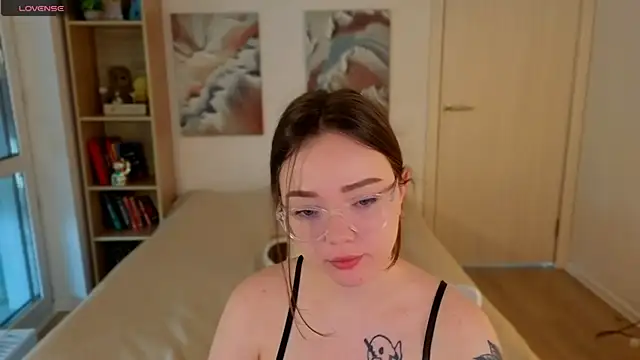 MilenaSaint webcam