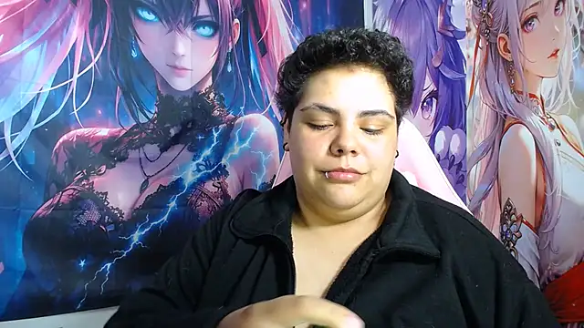 Hailey_Curvy webcam
