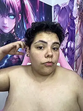 Hailey_Curvy webcam