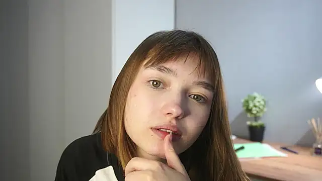 leyla_crsh - Leyla_crsh's free webcam - UK Sex Cams