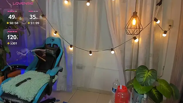 Lia_little18 webcam