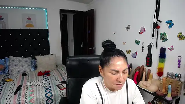 mature_bigboobs10 webcam