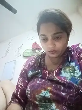 Trisha_71 webcam