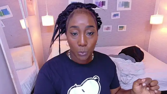 kiara_evanss webcam