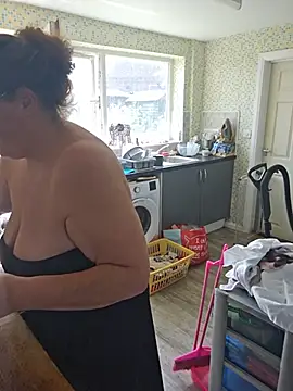 MissQueenBeex webcam